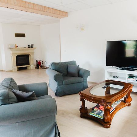 Konrad Family Guesthouse Kuressaare Kültér fotó