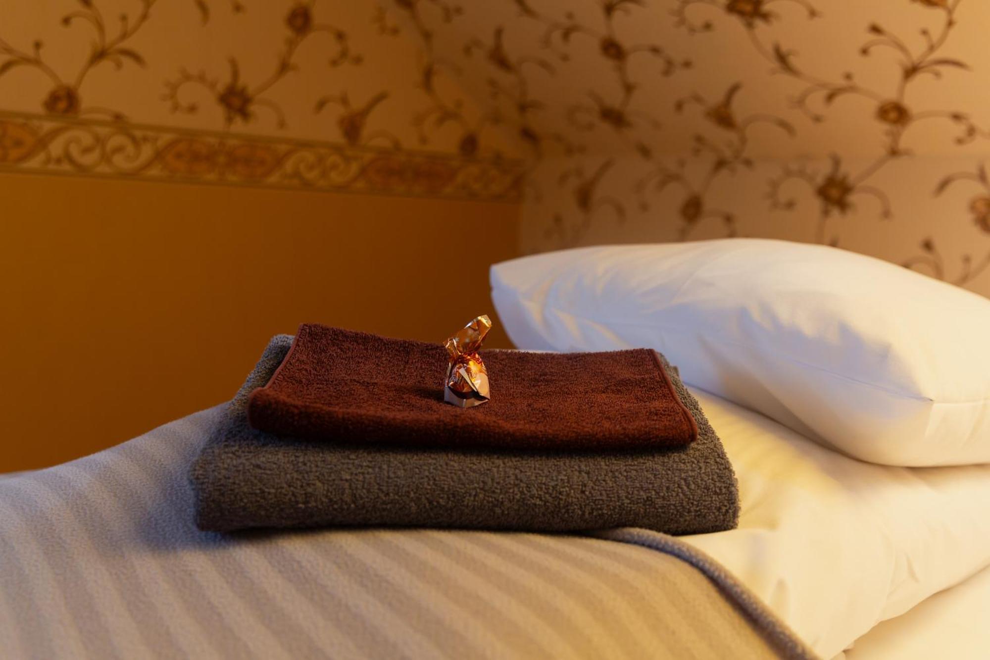 Konrad Family Guesthouse Kuressaare Szoba fotó