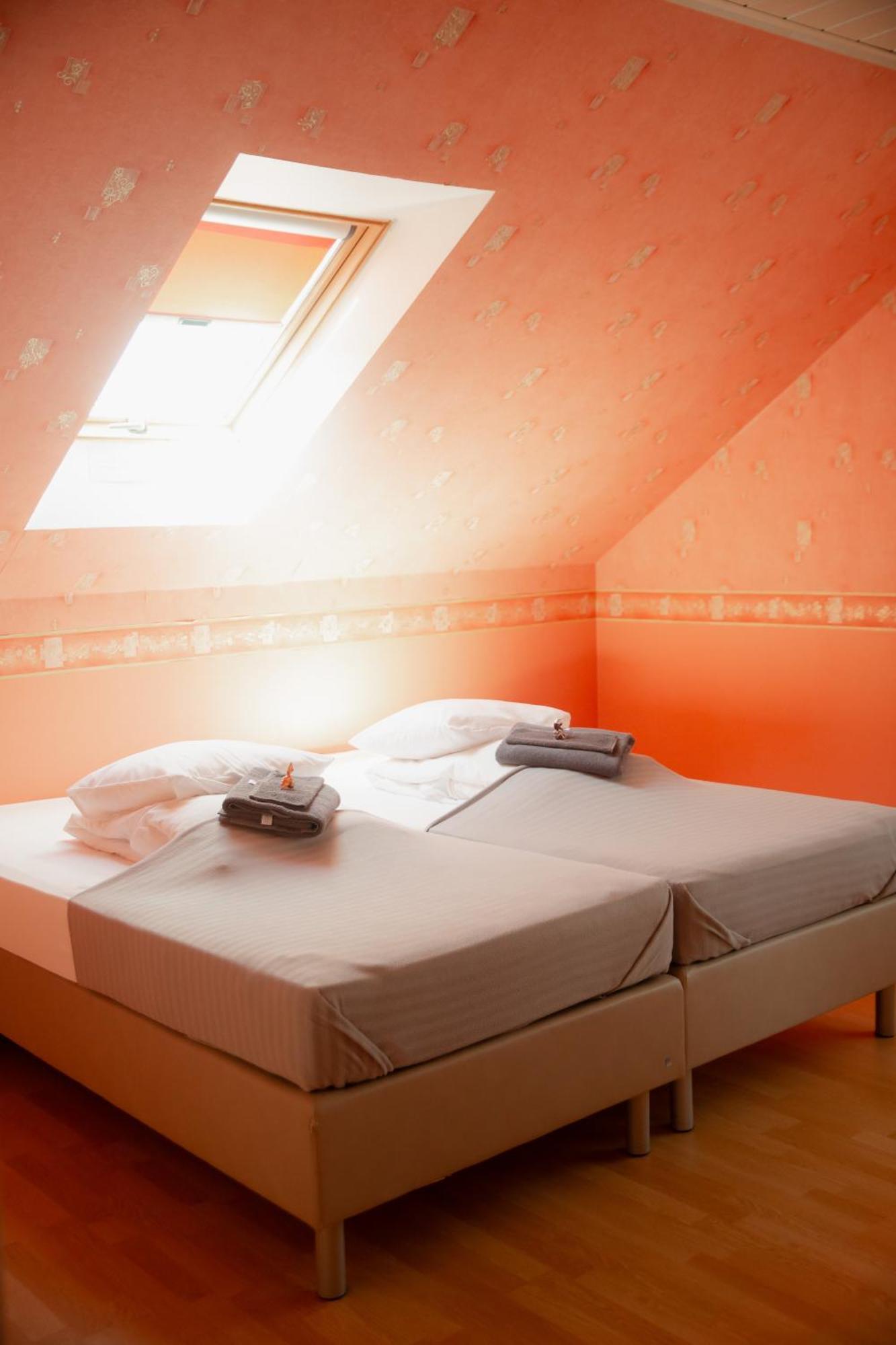 Konrad Family Guesthouse Kuressaare Kültér fotó