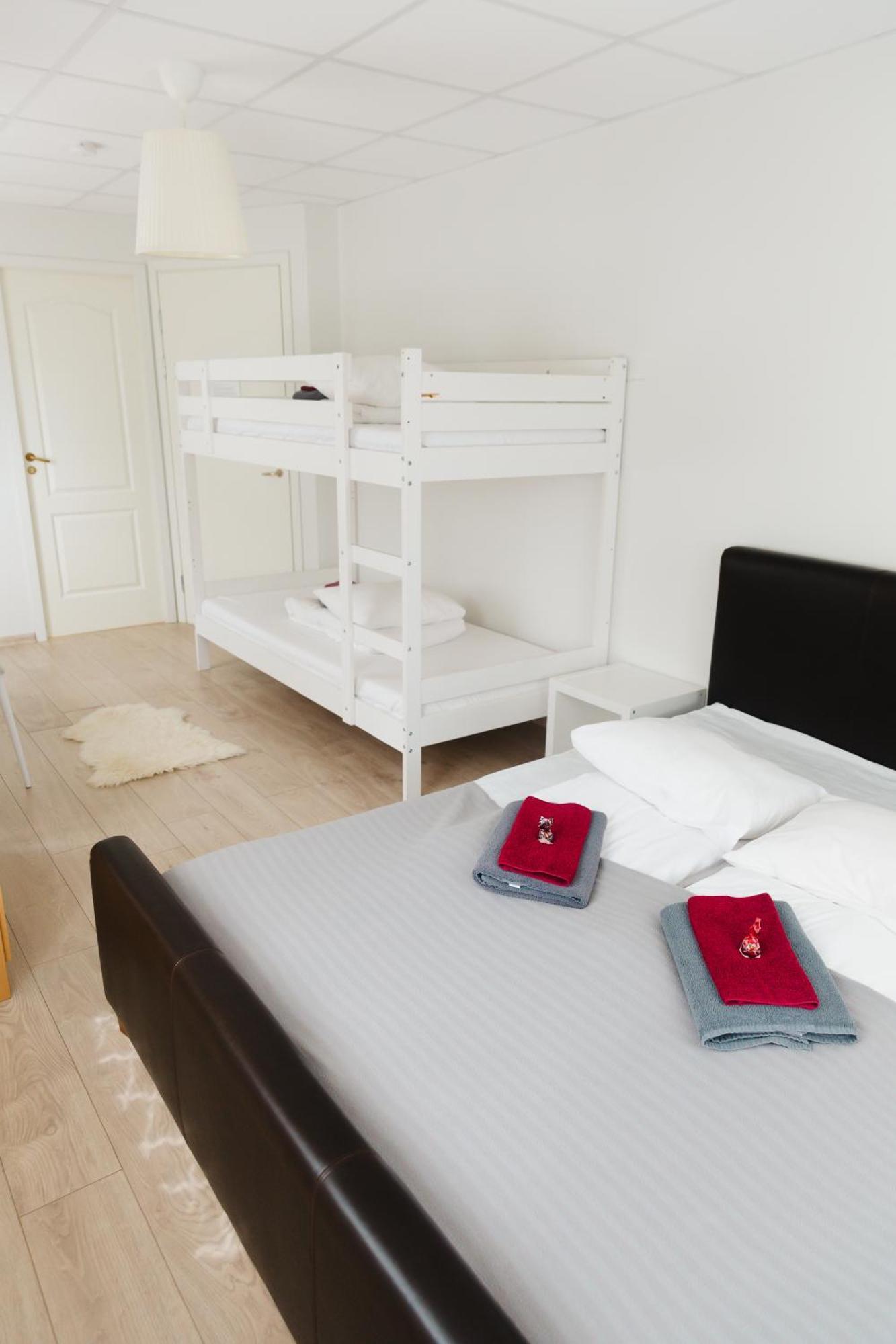 Konrad Family Guesthouse Kuressaare Kültér fotó