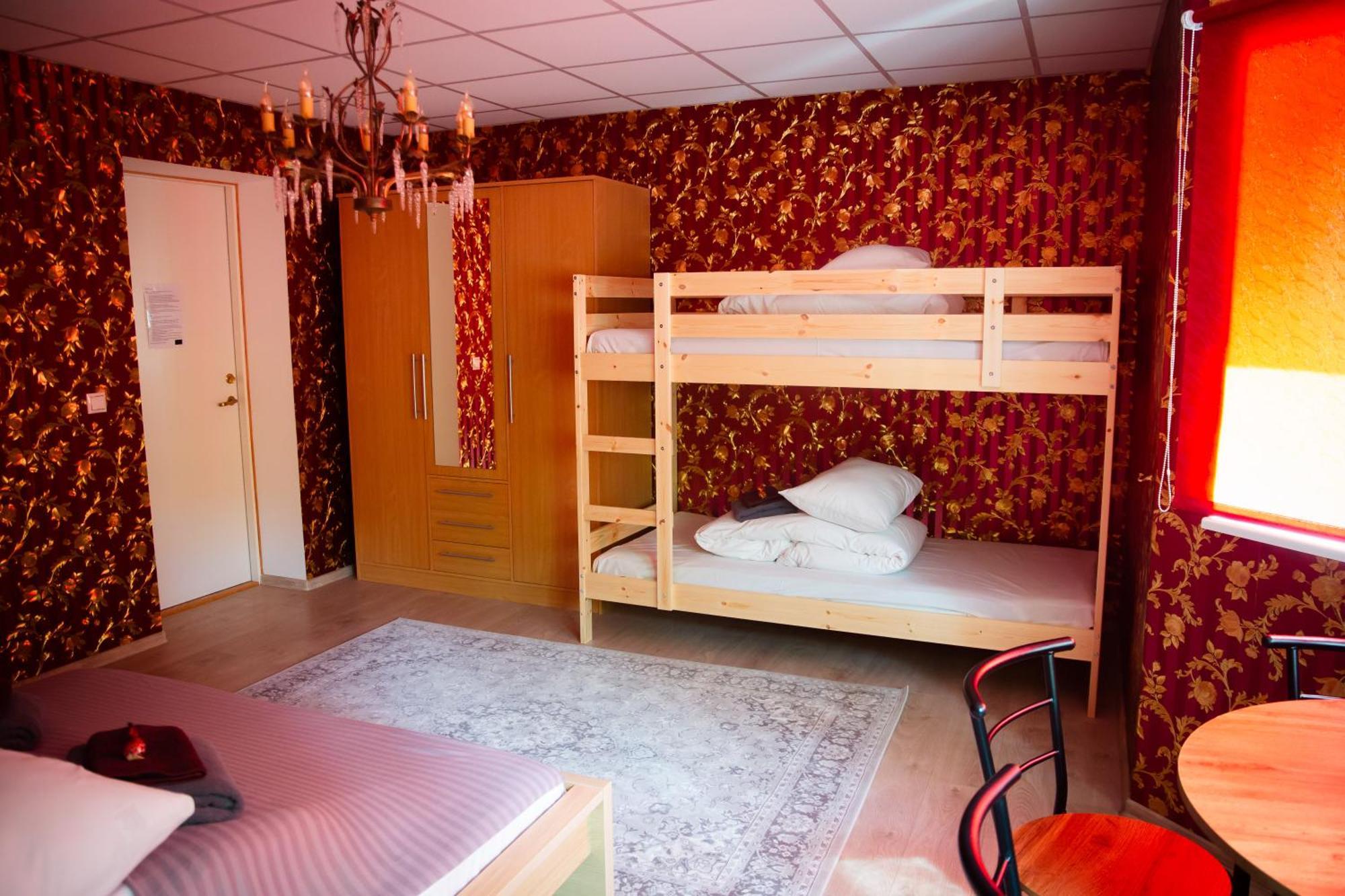 Konrad Family Guesthouse Kuressaare Kültér fotó